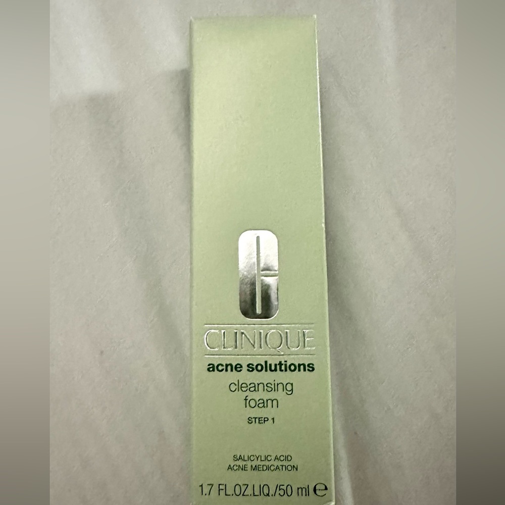 BRAND NEW Clinique Acne Solutions Cleansing Foam Mini